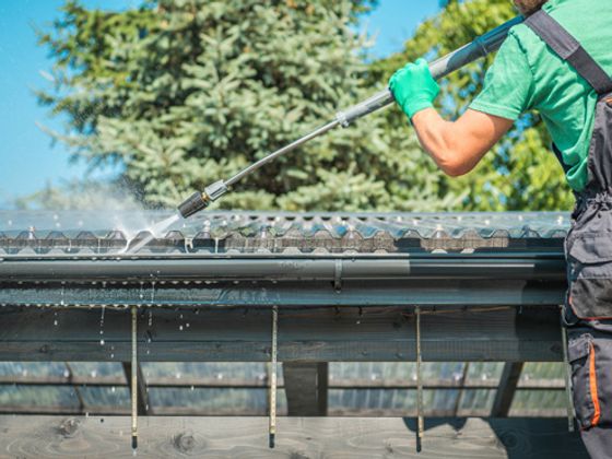 roof pressure washing